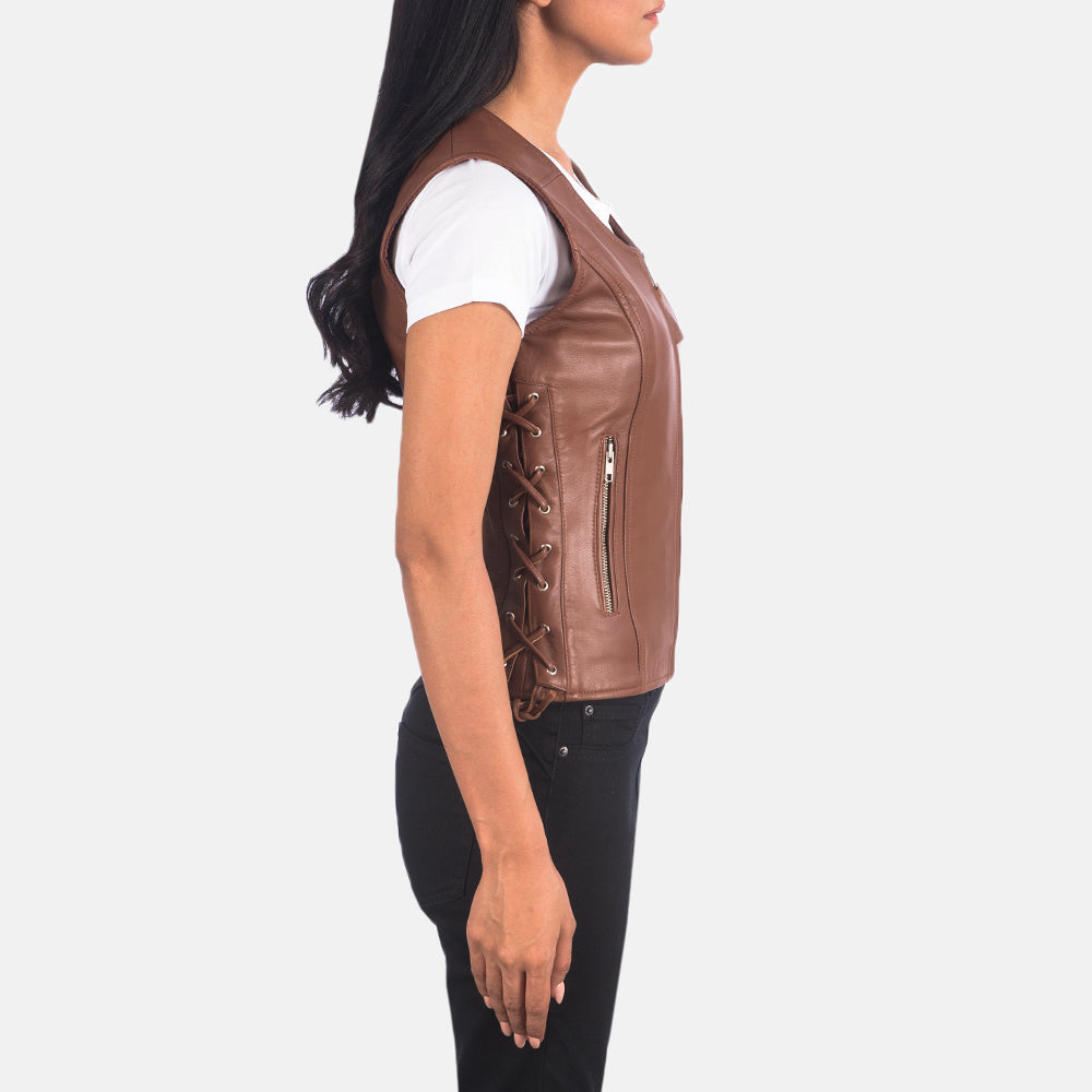 
Brown Sheepskin Leather Biker Jacket - Takaa istuvilla olkapäillä ja siistillä helmalla