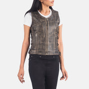 
Distressed Brown Goatskin Leather Biker Jacket - Takaa istuvilla olkapäillä ja siistillä helmalla