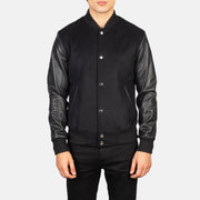 Close-Up Detail of Varsity &amp; Snap Buttons Hardware on Men's Vaxton Musta Hybrid Varsity Nahkatakki Miehille