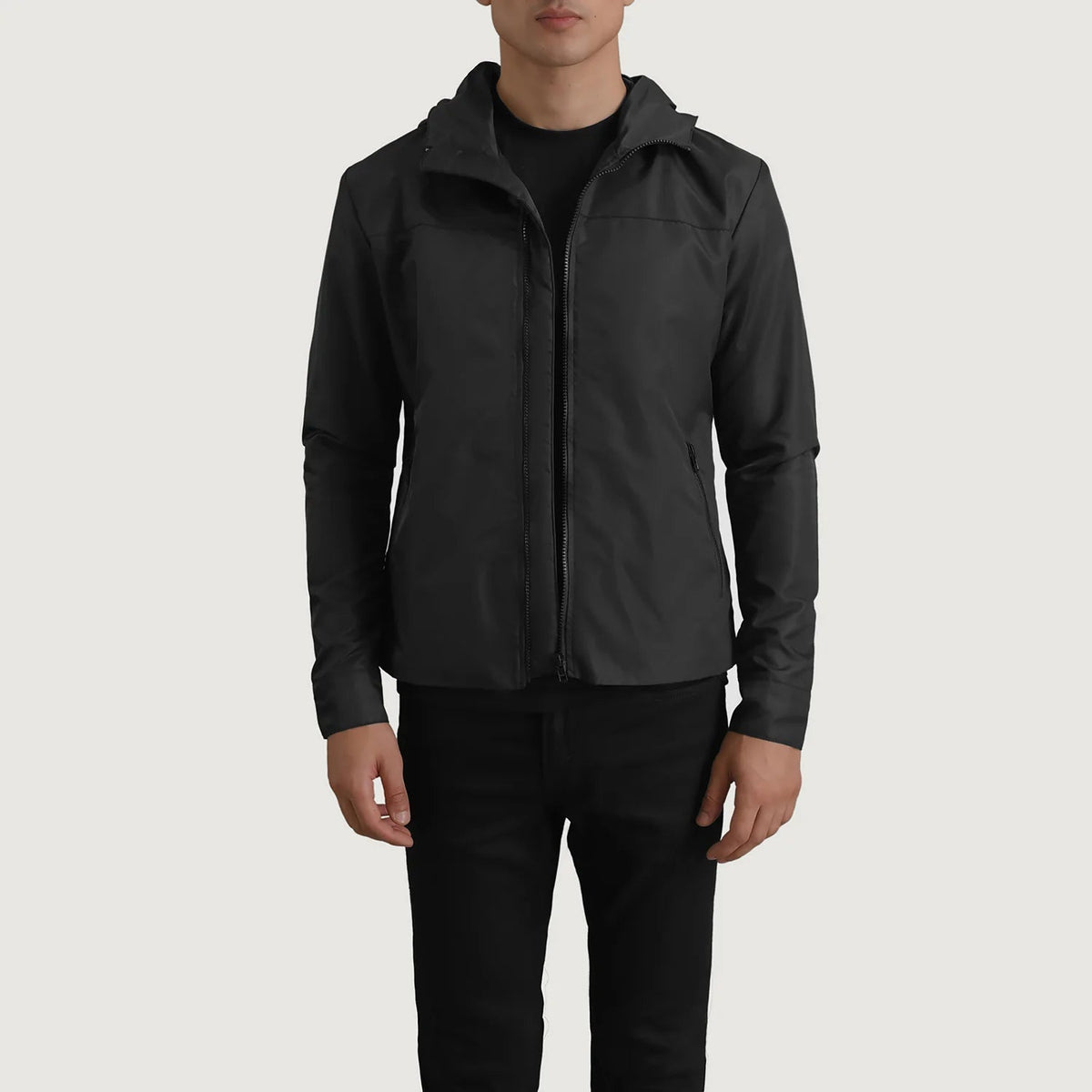 
Wesley Musta Hooded Windbreaker Nahkatakki Miehille mustaa aitoa naudanahkaa - Edestä ja räätälöity siluetti | Osta verkosta