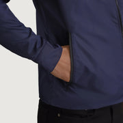 
Sisäpuolen näkymä Showing Quilted Viscose Lining & Kaksi käytännöllistä sisätaskua