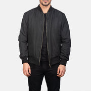 Men's Zack Musta Nahkainen Pommitakki Miehille in Black Polyester - Front Profile View &amp; Tailored Silhouette | Buy Online