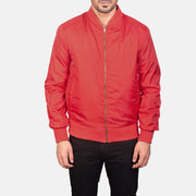 Close-Up Detail of Varsity &amp; Zipper Hardware on Men's Zack Red Nahkainen Pommitakki Miehille