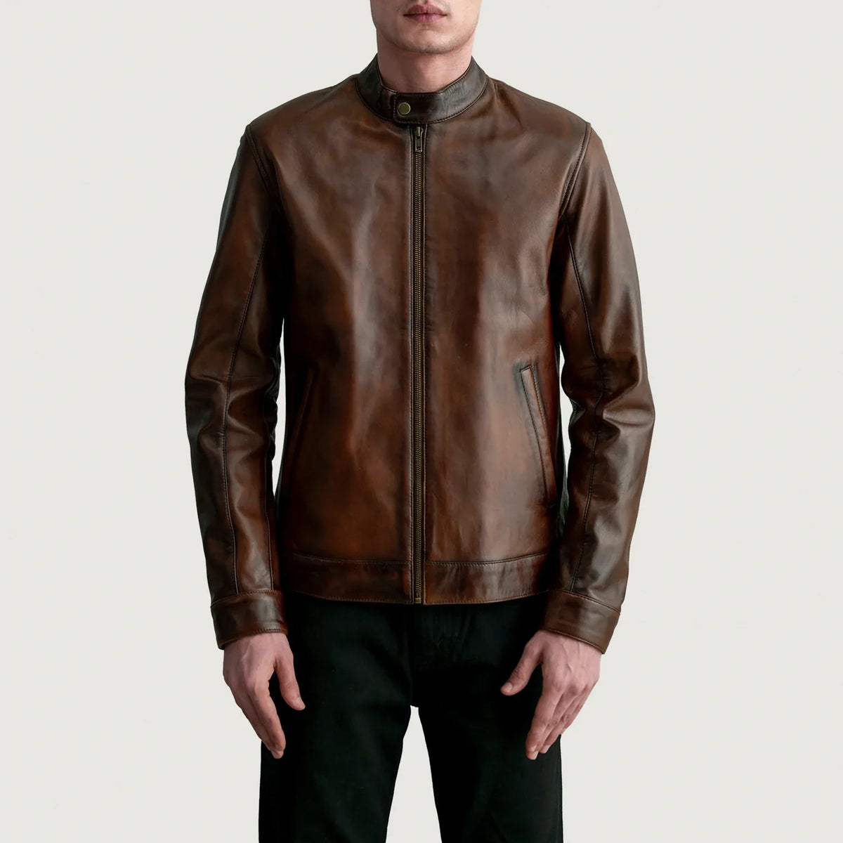 Zen Distressed Ruskea Nahkainen Biker-takki Miehille - Lateral Side Profile View Showing Sleeve Cut &amp; Athletic Taper Fit