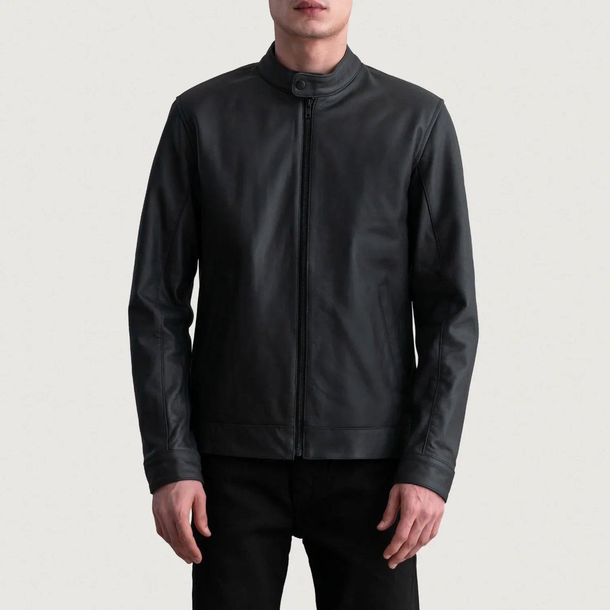 Zen Matte Musta Nahkainen Biker-takki Miehille - Lateral Side Profile View Showing Sleeve Cut &amp; Athletic Taper Fit