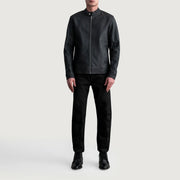Close-Up Detail of Snap Button &amp; Zipper Hardware on Zen Tumbled Musta Nahkainen Biker-takki Miehille